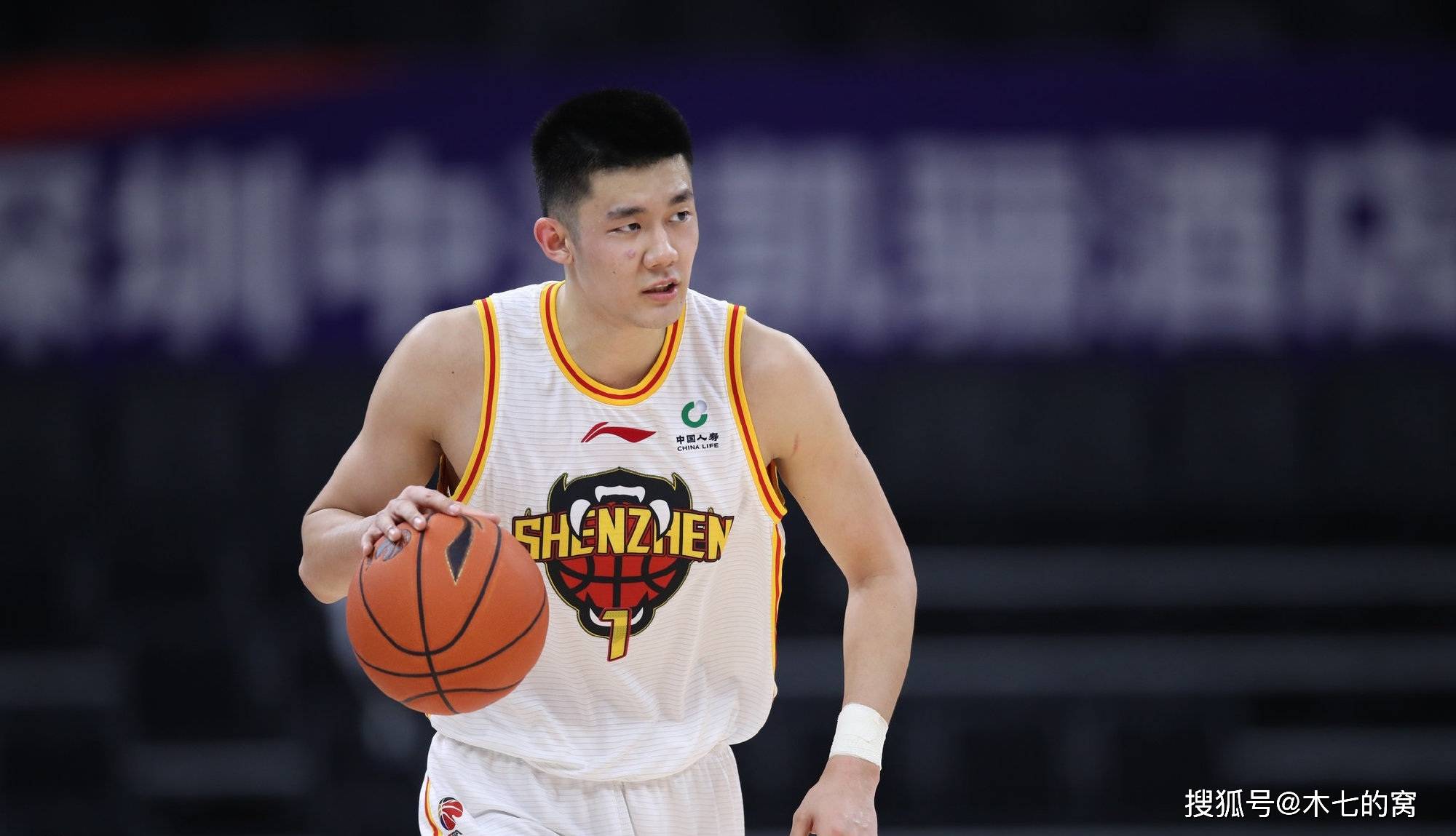 包含欧预赛胜局关键，千钧一发的关键之战轻松获胜的词条