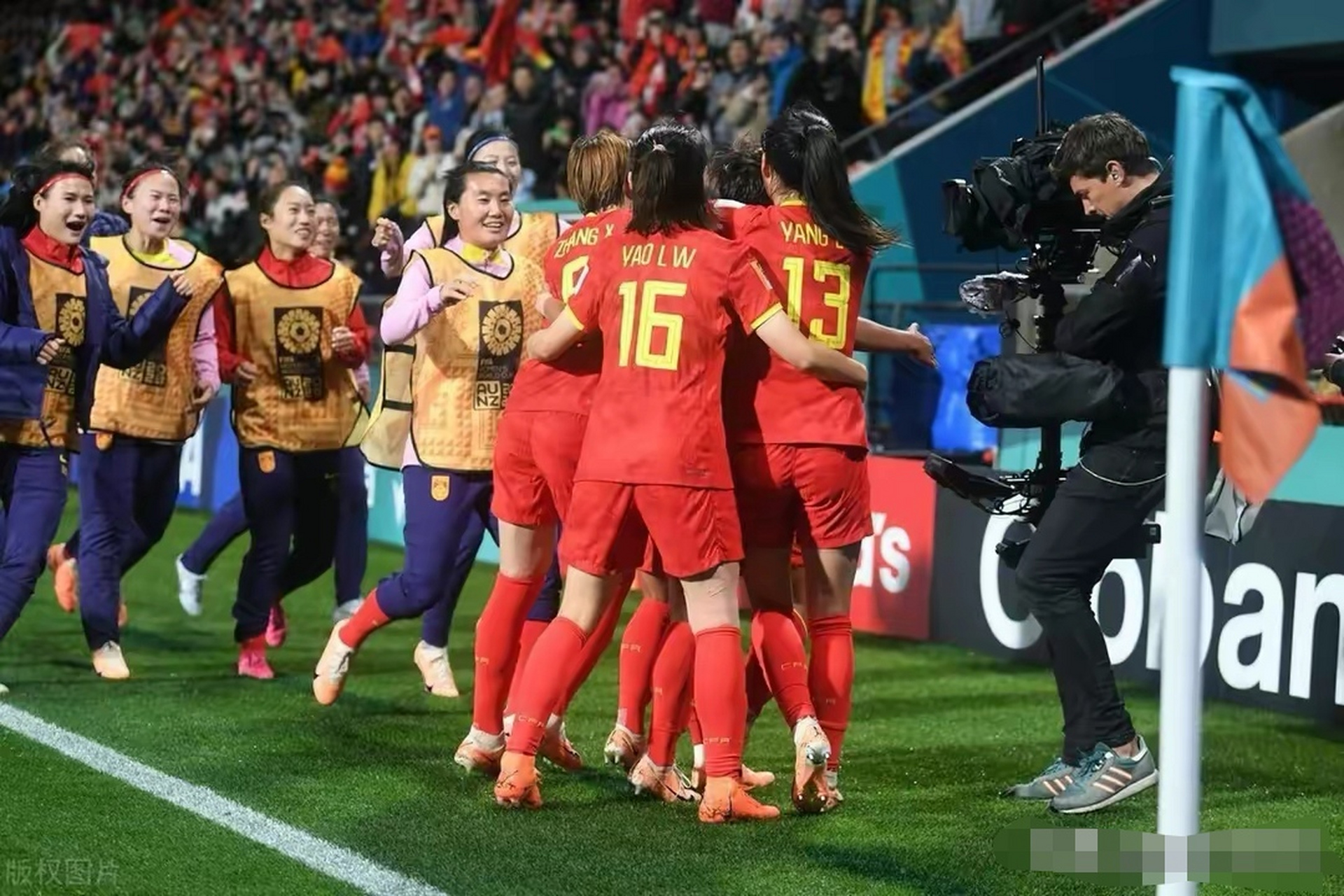 华体会登录入口-包含加拿大女足成功逆袭，晋级女足世界杯半决赛的词条